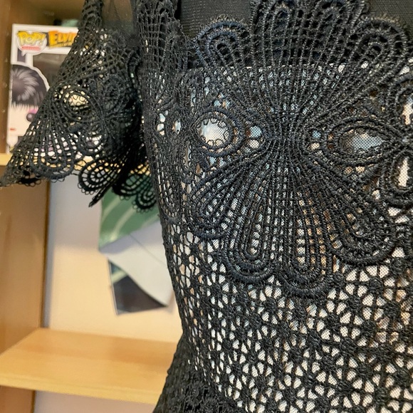 NWT - Romeo & Juliet Short Sleeve Lace Dress Sz M - Picture 5 of 10